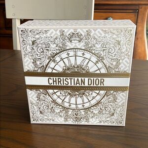 DIOR 2024 LIMITED EDITION BOX